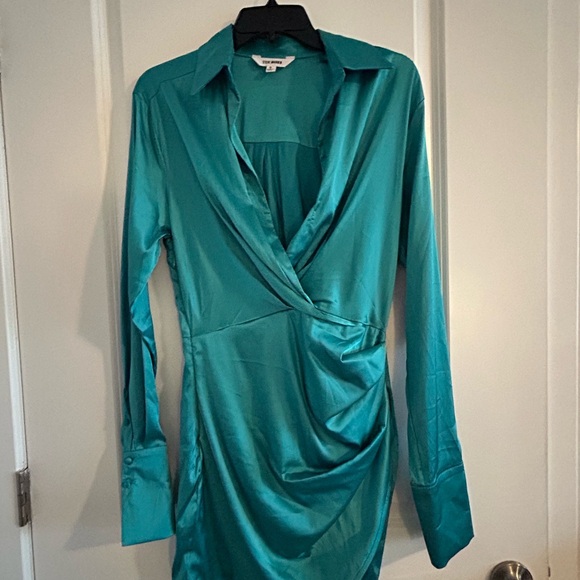 STEVE MADDEN • Green/Teal Satin Shirt Wrap Short Dress • Small • - Picture 2 of 8